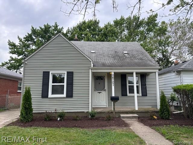 24707 Saxony Ave, Eastpointe, MI 48021 - photo 1
