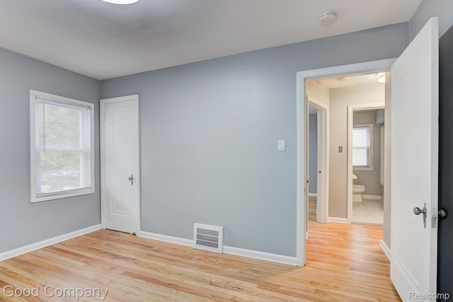 263 E Woodland St, Ferndale, MI 48220 - unfurnished room with a smoke detector and light wood finished floors