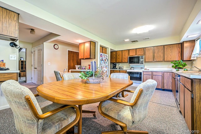 23880 Glencreek Dr, Farmington Hills, MI 48336 - dining space with light carpet