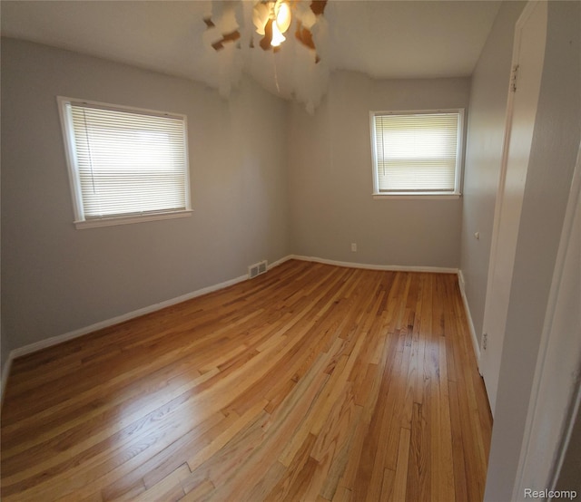 9311 Dixie, Redford, MI 48239 - spare room featuring light wood-style flooring and a ceiling fan