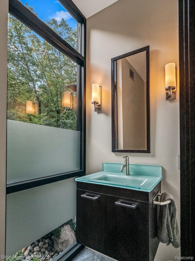 6956 Cooley Lake Rd, White Lake, MI 48383 - bathroom with vanity