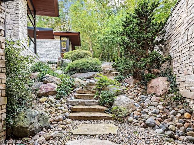 6956 Cooley Lake Rd, White Lake, MI 48383 - view of yard featuring stairs