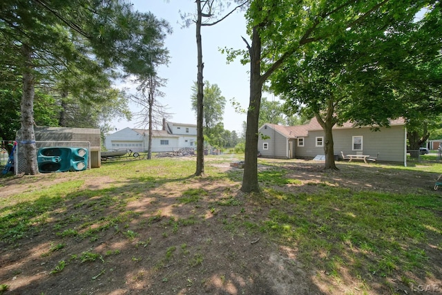 1028 Loren Rd, Adrian, MI 49221 - view of yard