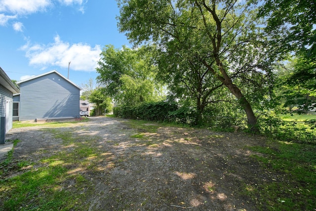 911 E Ganson St, Jackson, MI 49201 - view of yard