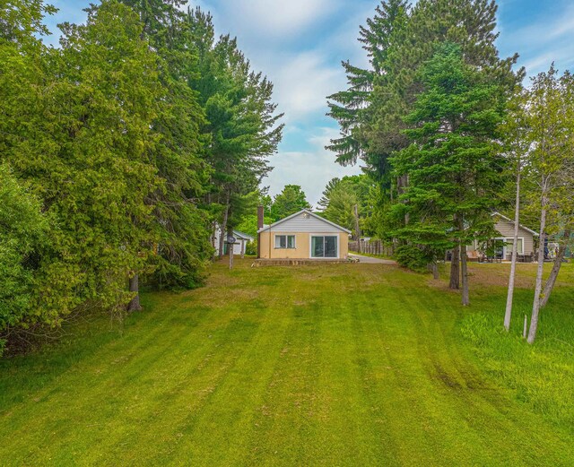 8181 Clam Lake Rd, Bellaire, MI 49615