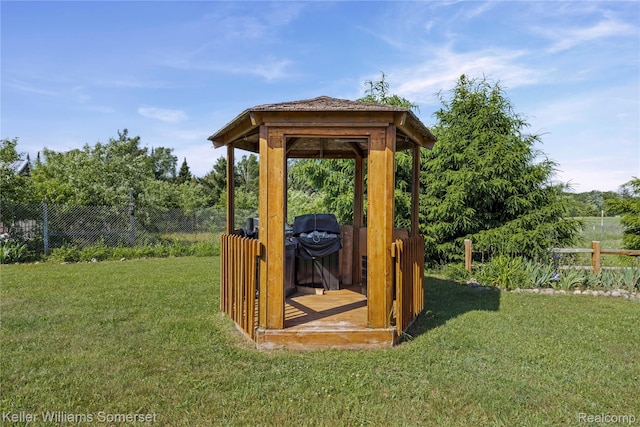 2637 E 7th Rd, Roscommon, MI 48653 - view of yard featuring a gazebo