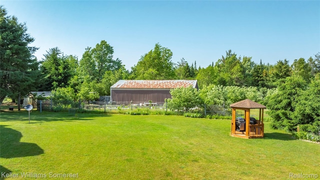 2637 E 7th Rd, Roscommon, MI 48653 - view of yard with a gazebo