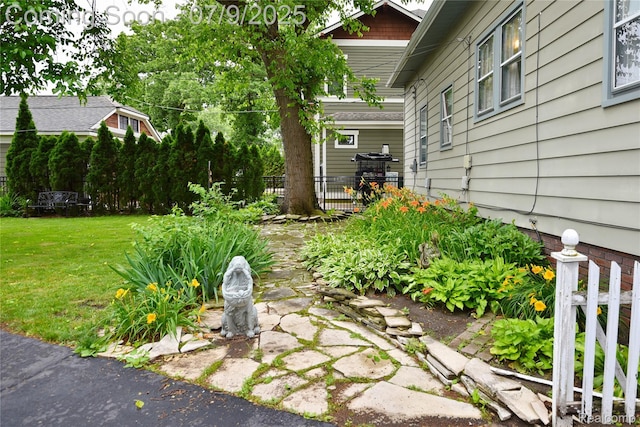 1719 Sycamore Ave, Royal Oak, MI 48073 - view of yard
