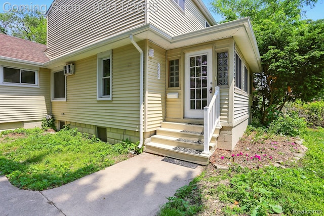 22521 Hoffman St, Saint Clair Shores, MI 48082 - doorway to property featuring a shingled roof