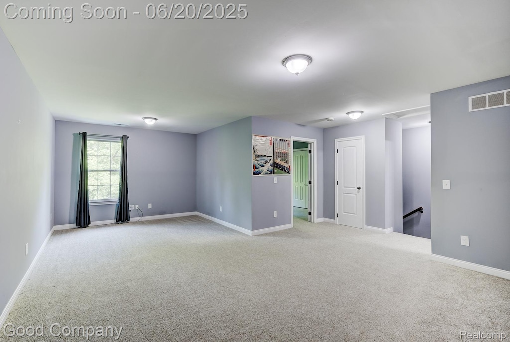 1724 Barrington Ct, Lake Orion, MI 48360 - empty room with carpet and baseboards
