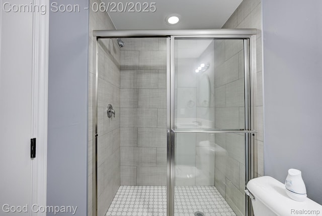 1724 Barrington Ct, Lake Orion, MI 48360 - bathroom featuring toilet and a stall shower
