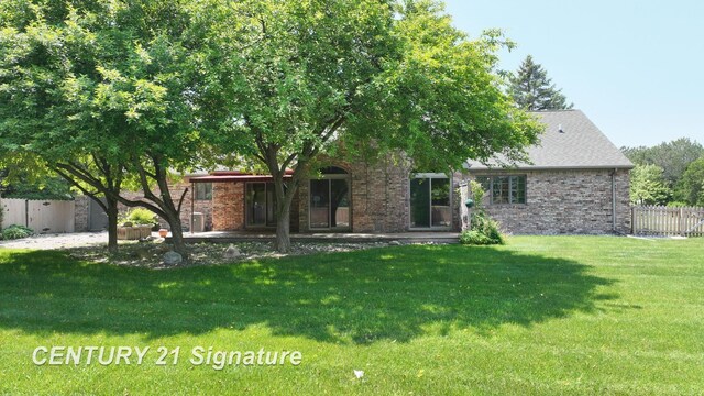4541 Still Meadow Dr, Saginaw, MI 48603 - photo 11