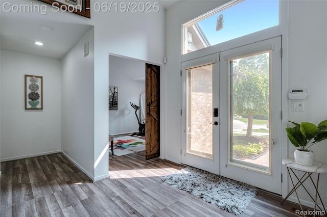 30753 Sunderland Dr, Farmington Hills, MI 48331 - foyer with wood finished floors and baseboards