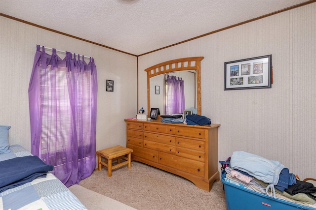 5665 N Sturgeon Rd, Midland, MI 48624 - bedroom featuring ornamental molding, carpet flooring, and a textured ceiling