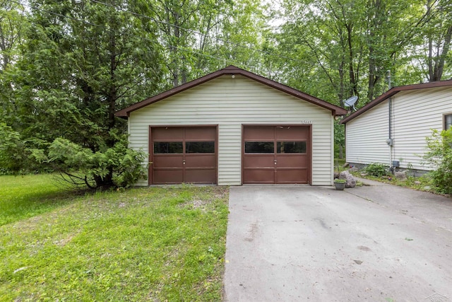 5665 N Sturgeon Rd, Midland, MI 48624 - view of detached garage