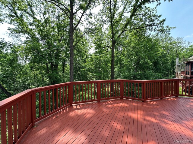 6601PEMBRIDGEHILL Pembridge Hl, West Bloomfield, MI 48322 - view of wooden terrace