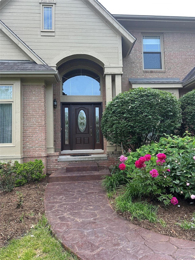 6601PEMBRIDGEHILL Pembridge Hl, West Bloomfield, MI 48322 - property entrance with brick siding
