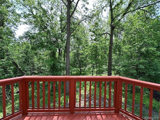 6601PEMBRIDGEHILL Pembridge Hl, West Bloomfield, MI 48322 - view of wooden terrace