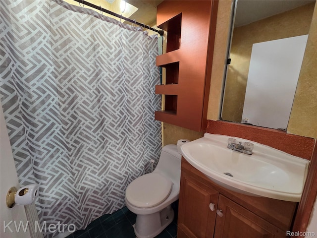 19620 Jeanette St, Southfield, MI 48075 - bathroom featuring toilet, vanity, and a shower with curtain