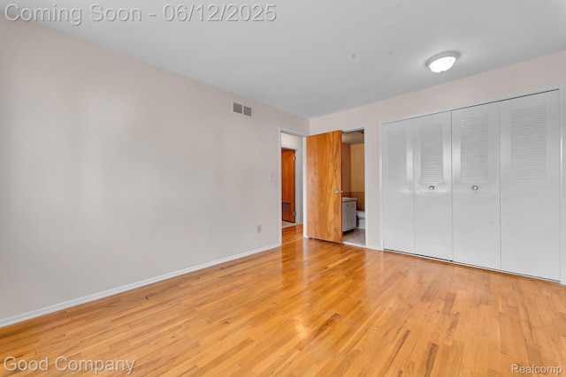 29628 Hoover Rd, Warren, MI 48093 - unfurnished bedroom featuring light wood finished floors and a closet