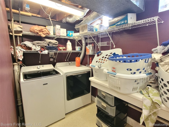 17137 Hilton St, Southfield, MI 48075 - laundry room with separate washer and dryer