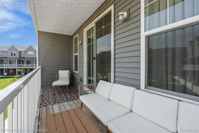 3947 Trailwaycommons Cir, Auburn Hills, MI 48326 - balcony with outdoor lounge area and a residential view