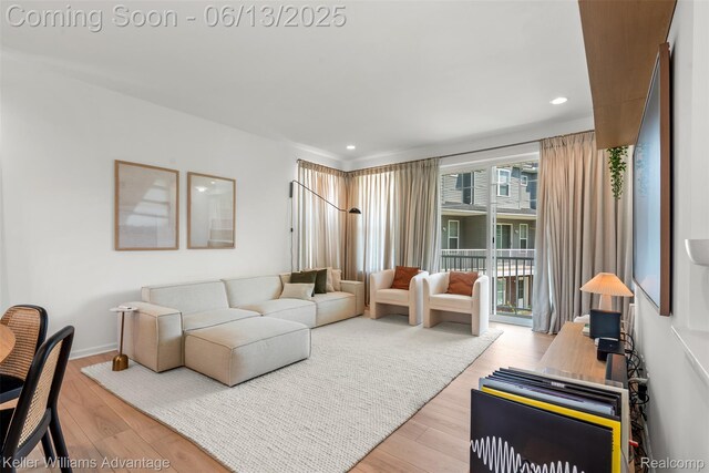 3947 Trailwaycommons Cir, Auburn Hills, MI 48326 - living room with wood finished floors and recessed lighting