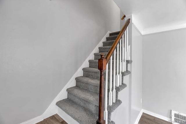 12702-12710 Kelly Rd, Detroit, MI 48224 - stairway with wood finished floors and baseboards