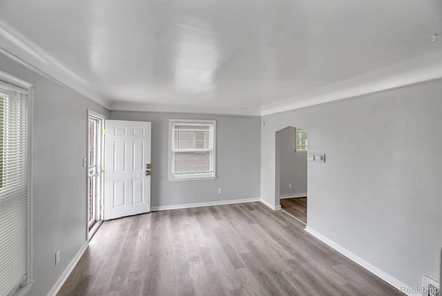 12702-12710 Kelly Rd, Detroit, MI 48224 - empty room featuring wood finished floors and baseboards