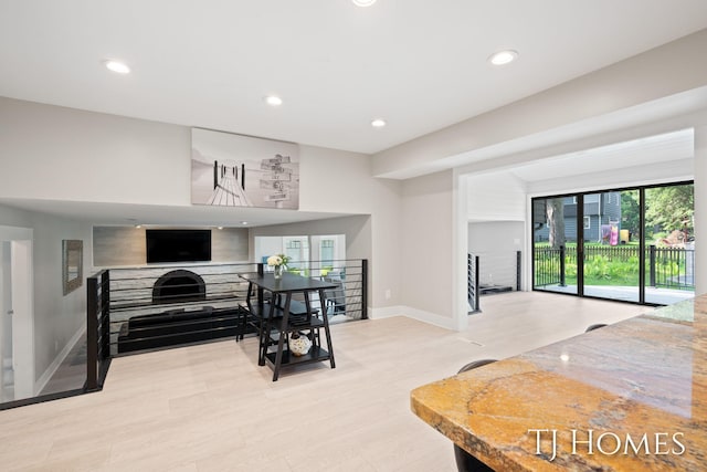 2605 Shadowbrook Dr SE, Grand Rapids, MI 49546 - living area featuring recessed lighting, light wood-style flooring, and baseboards