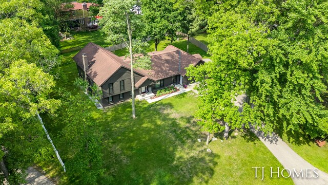 2605 Shadowbrook Dr SE, Grand Rapids, MI 49546 - aerial view of property and surrounding area