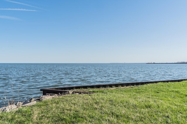 37252 Jefferson Ave, Harrison Township, MI 48045 - water view