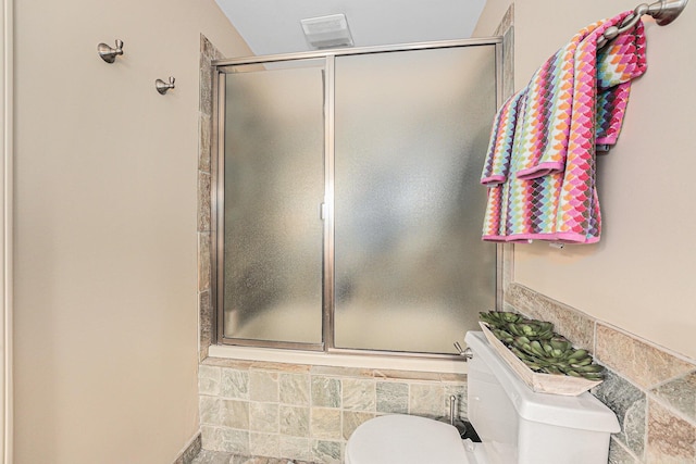 3431 Brookview Ct, Hudsonville, MI 49426 - full bathroom with toilet and an enclosed shower