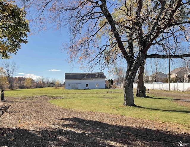 4845 E Dunbar Rd, Monroe, MI 48161 - view of yard featuring an outdoor structure
