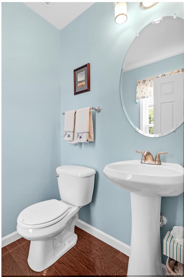 1029 Primrose Ln, Milan, MI 48160 - bathroom with toilet and baseboards