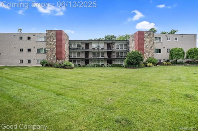 4345 Crooks Rd Unit 24, Royal Oak, MI 48073 - view of apartment building / complex