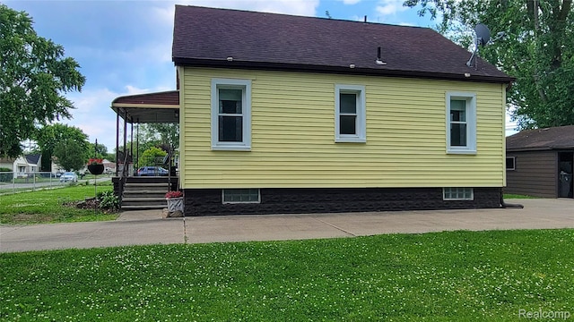 20470 Colman St S, Clinton Township, MI 48035 - view of side of property