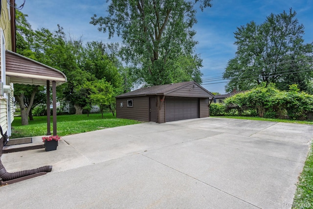20470 Colman St S, Clinton Township, MI 48035 - view of detached garage
