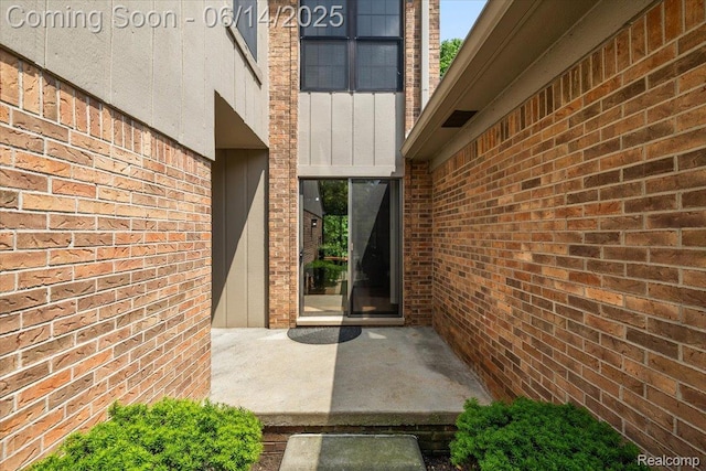 1691 Lodge Pole Ln, Rochester, MI 48309 - photo 4