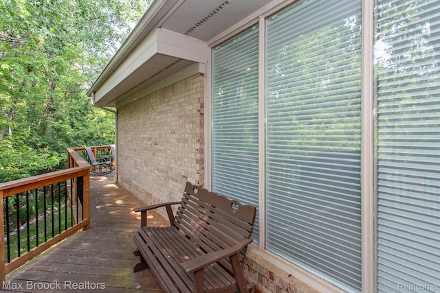 6524 Pleasant Lake Ct, West Bloomfield, MI 48322 - view of wooden deck