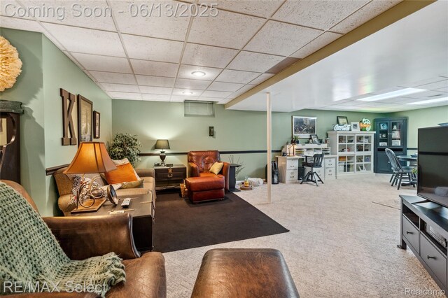 16483 Dawnlight Dr, Fenton, MI 48430 - carpeted living room with a paneled ceiling
