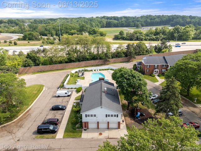 27557 W Echo Vly Unit 153, Farmington Hills, MI 48334 - aerial view of a pool