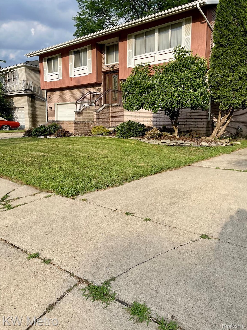 9531 W Outer Dr, Detroit, MI 48223 - photo 3