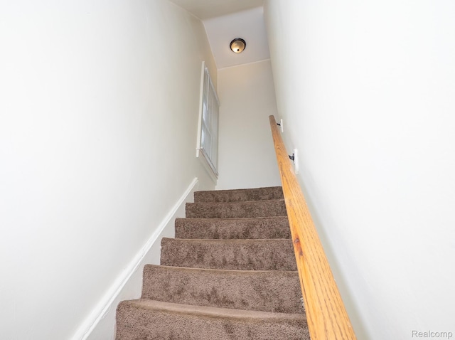 17376 Fielding St, Detroit, MI 48219 - view of staircase