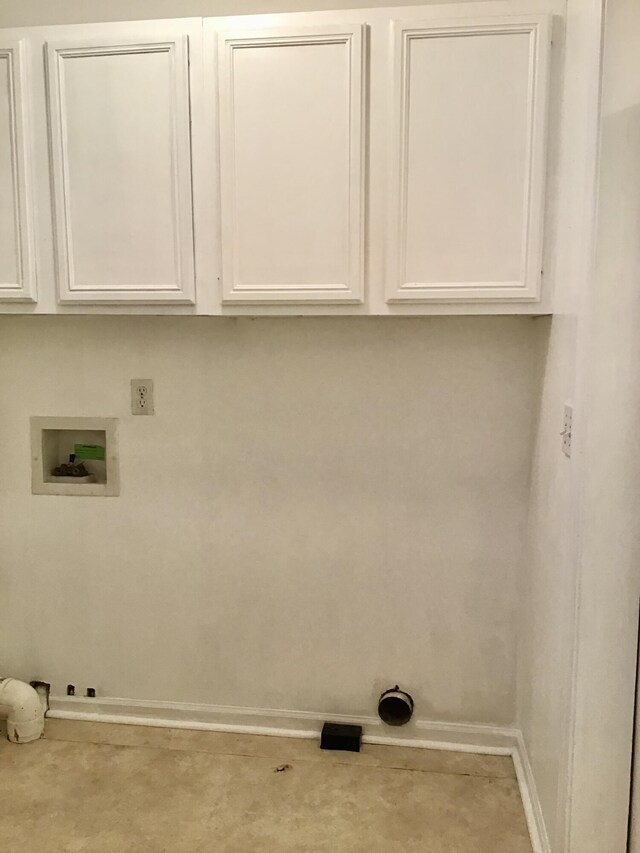 1077 Wedgewood Dr, Plainwell, MI 49080 - laundry room featuring baseboards, cabinet space, washer hookup, and gas dryer hookup