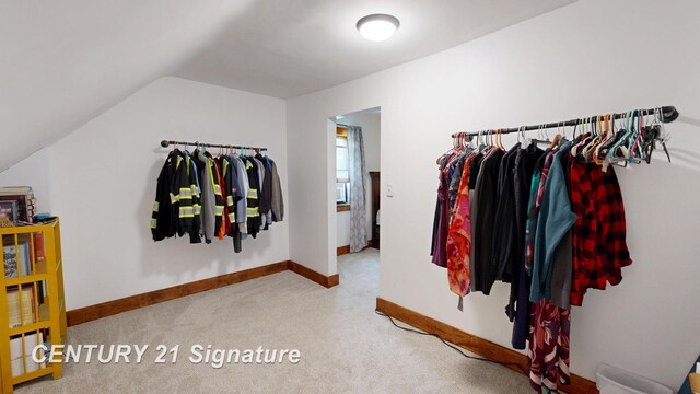 408 S Alp St, Bay City, MI 48706 - spacious closet with carpet and lofted ceiling