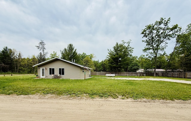 4223 S Harvard Ave, Baldwin, MI 49304 - view of side of property