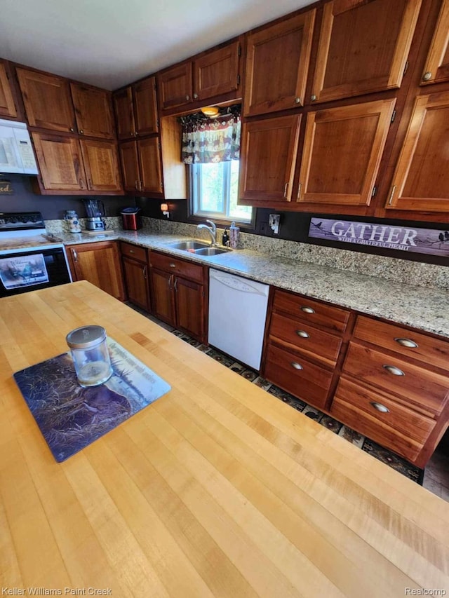 370 Wales Ridge Rd, Wales, MI 48027 - kitchen with white appliances and a sink