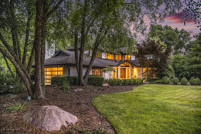 2002 Valleyview Dr, Ann Arbor, MI 48105 - view of front of home featuring a yard