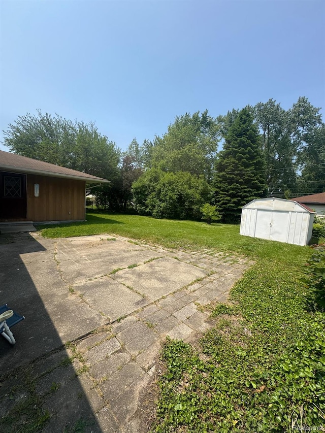21451 N Nunneley Rd, Shelby Twp, MI 48036 - view of grassy yard